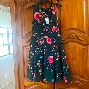 Vince Camuto green floral dress